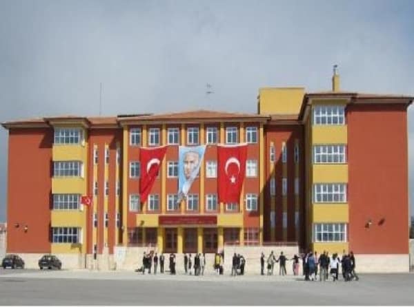 Yenikent Ahmet Çiçek Mesleki ve Teknik Anadolu Lisesi Fotoğrafı